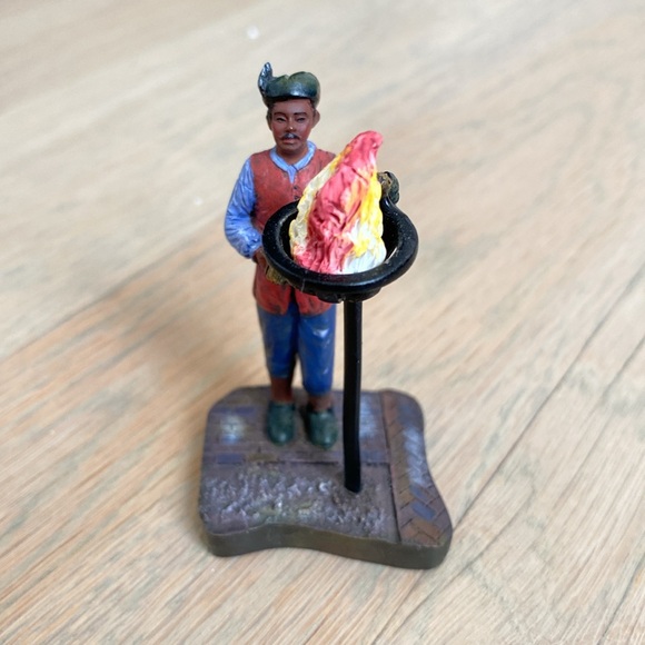 Williamsburg Man Tending Cresset - Lang and Wise - Picture 4 of 10